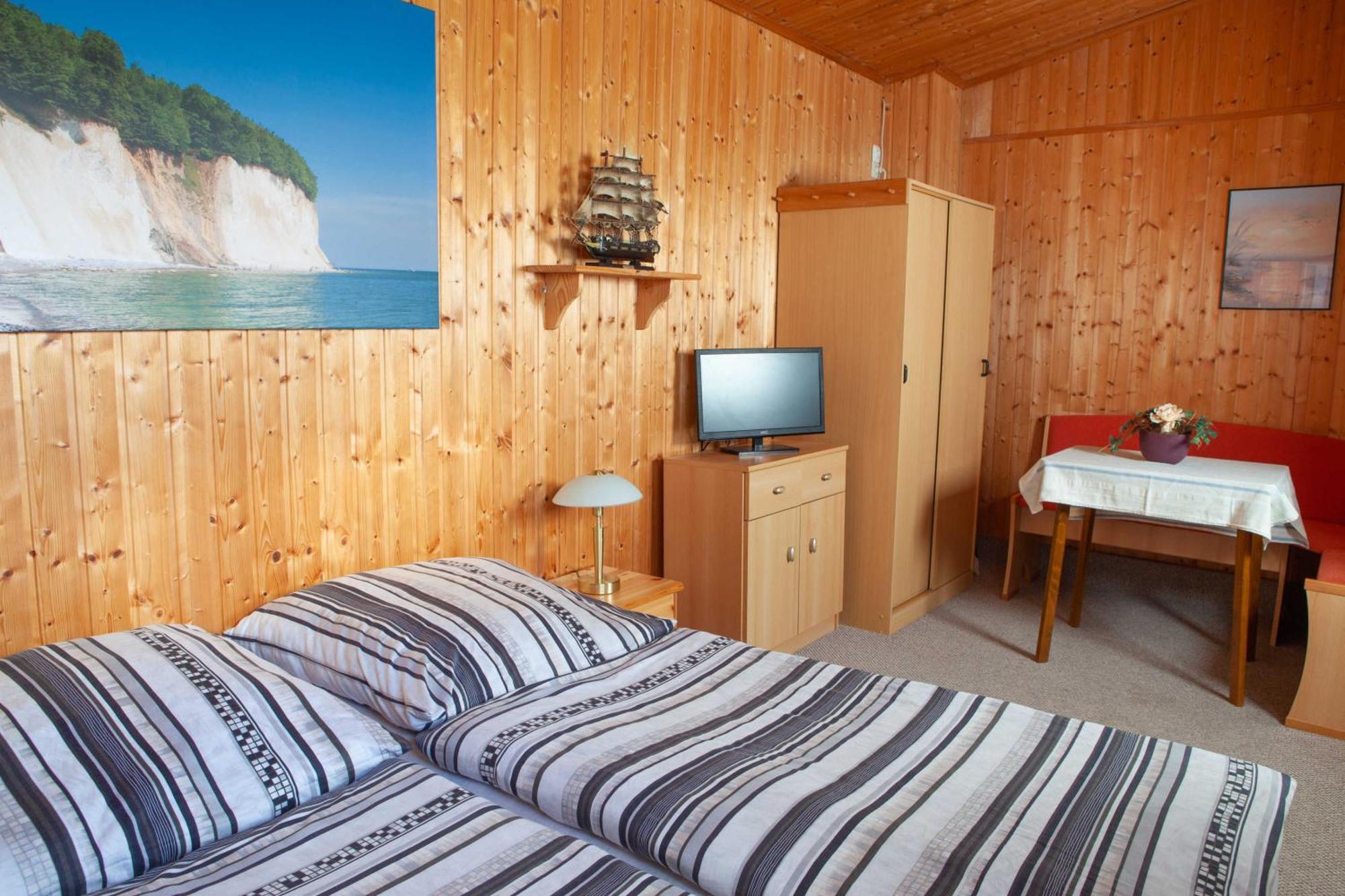 Ferienunterkuenfte Liliane Apartment เกอเรน ภายนอก รูปภาพ